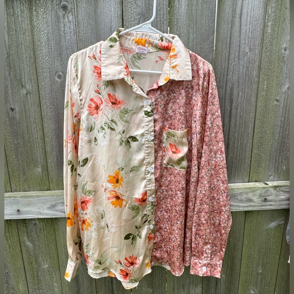 The Zig Zag Stripe top *perfect for bundling* - Picture 1 of 9